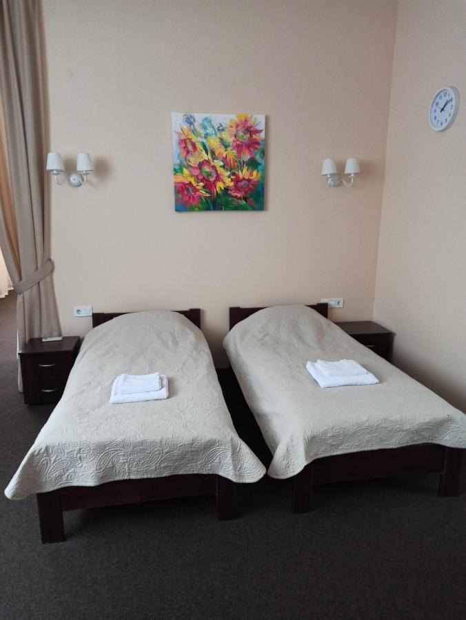 Guest House Adam Mickiewicz Lviv Kültér fotó