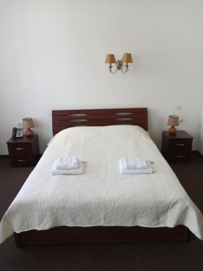 Guest House Adam Mickiewicz Lviv Kültér fotó